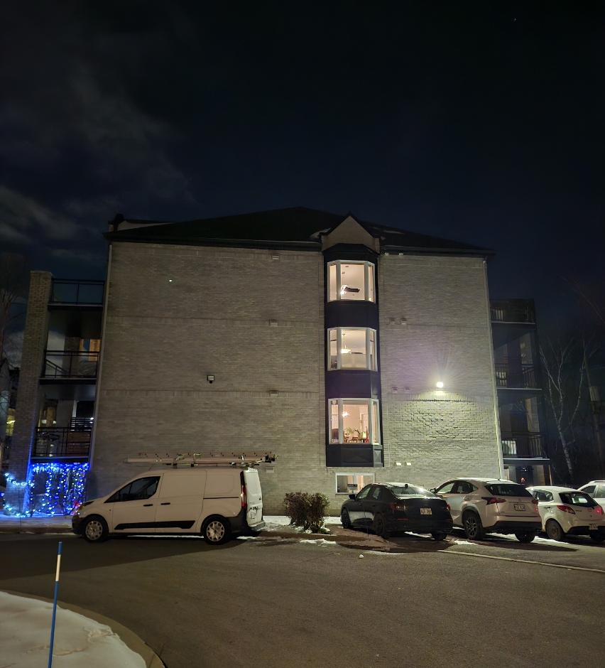 Camion Opex Immeuble Soir